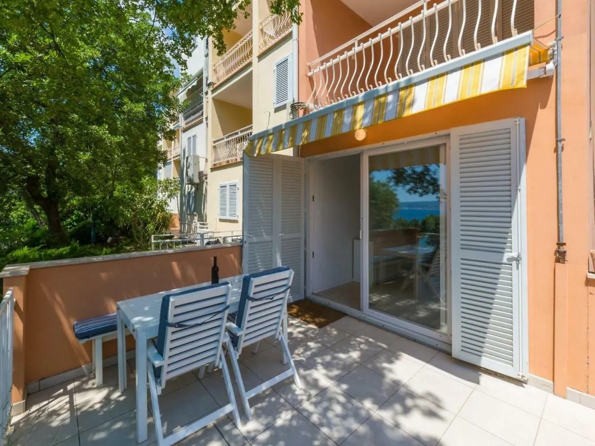 Apartments Selce