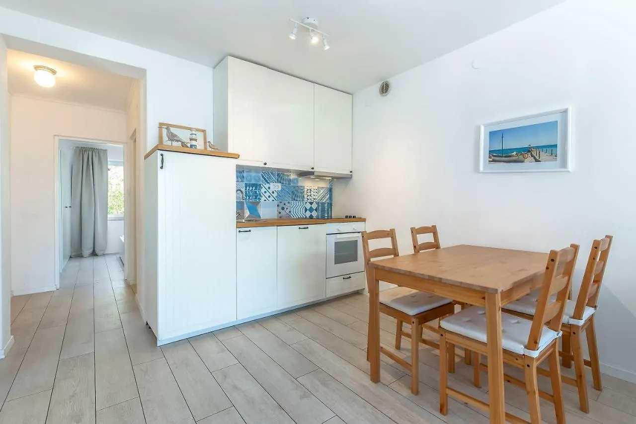 Apartments Selce 0*,