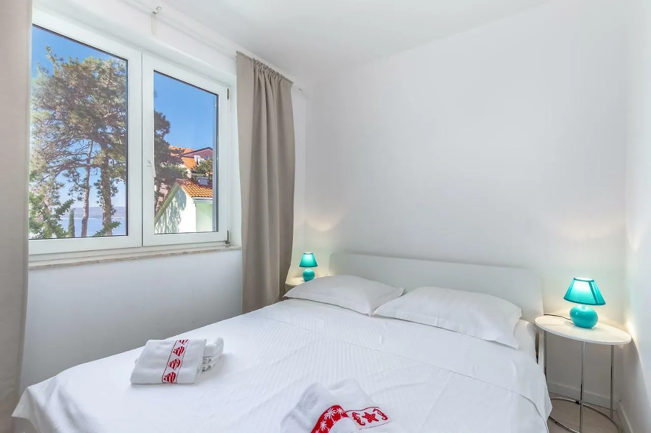 Apartments Selce