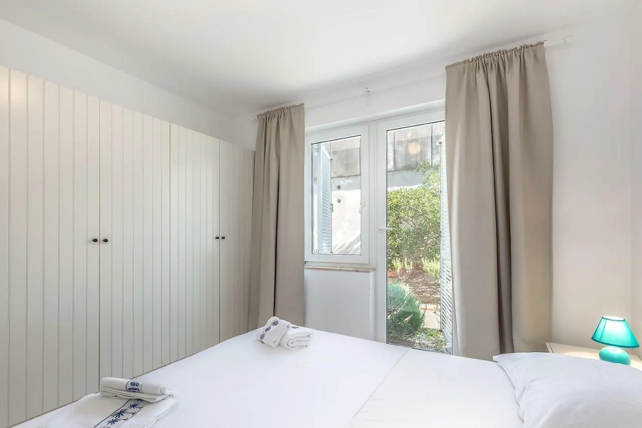 Apartments Selce