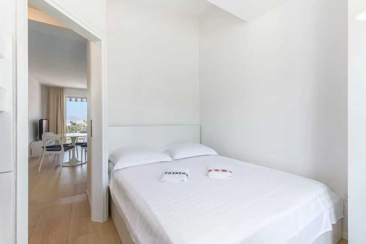 Apartments Selce